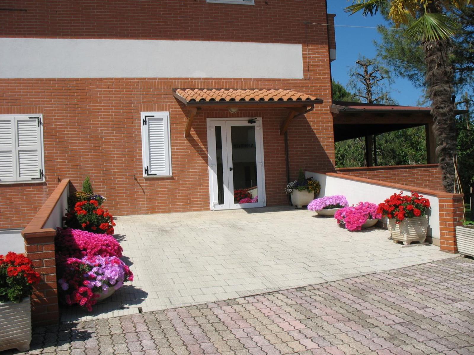 Bed & Breakfast Bompadre ชิวิตาโนวา มาร์เค ภายนอก รูปภาพ