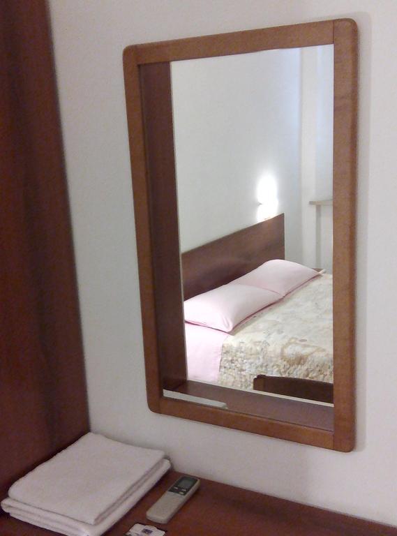 Bed & Breakfast Bompadre ชิวิตาโนวา มาร์เค ภายนอก รูปภาพ
